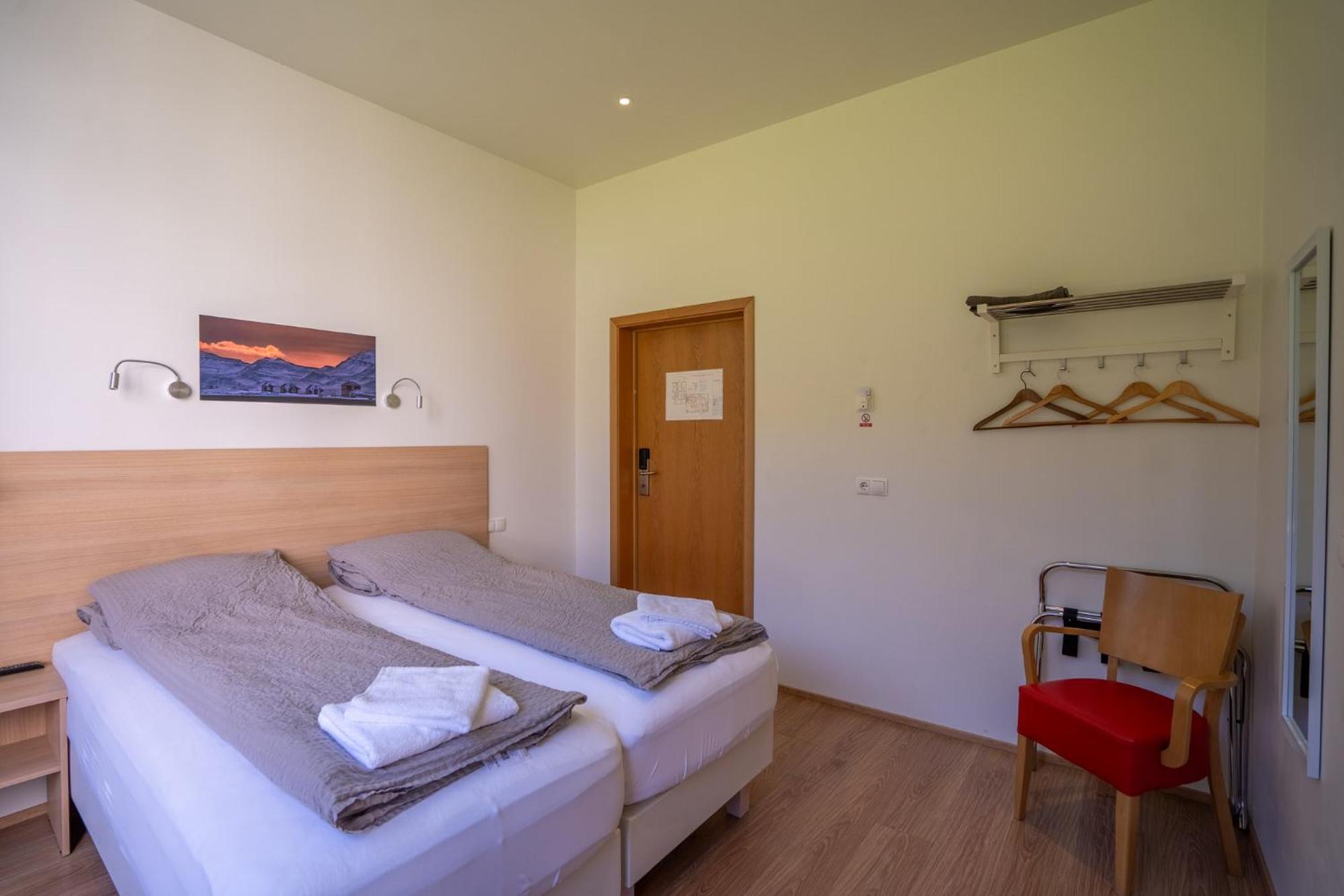 Hotel Eskifjoerthur Ngoại thất bức ảnh